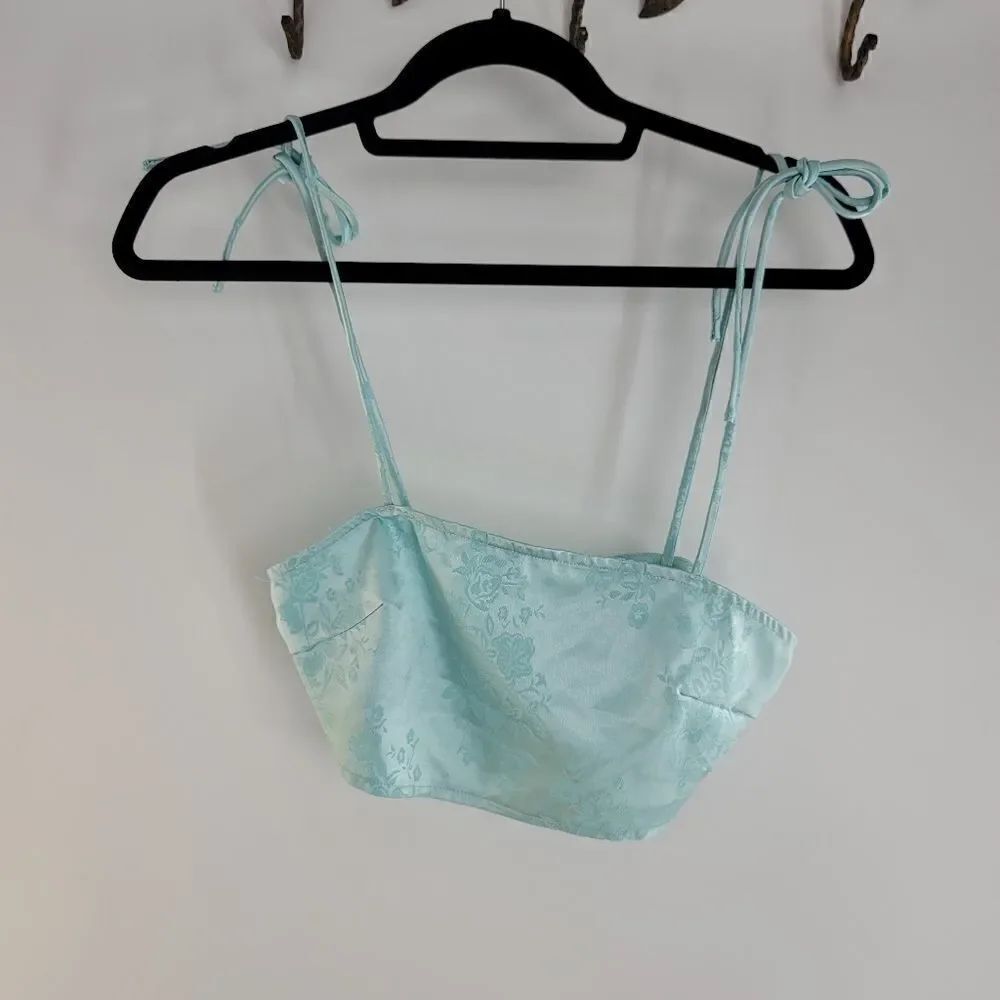 Princess Polly tapestry blue crop top